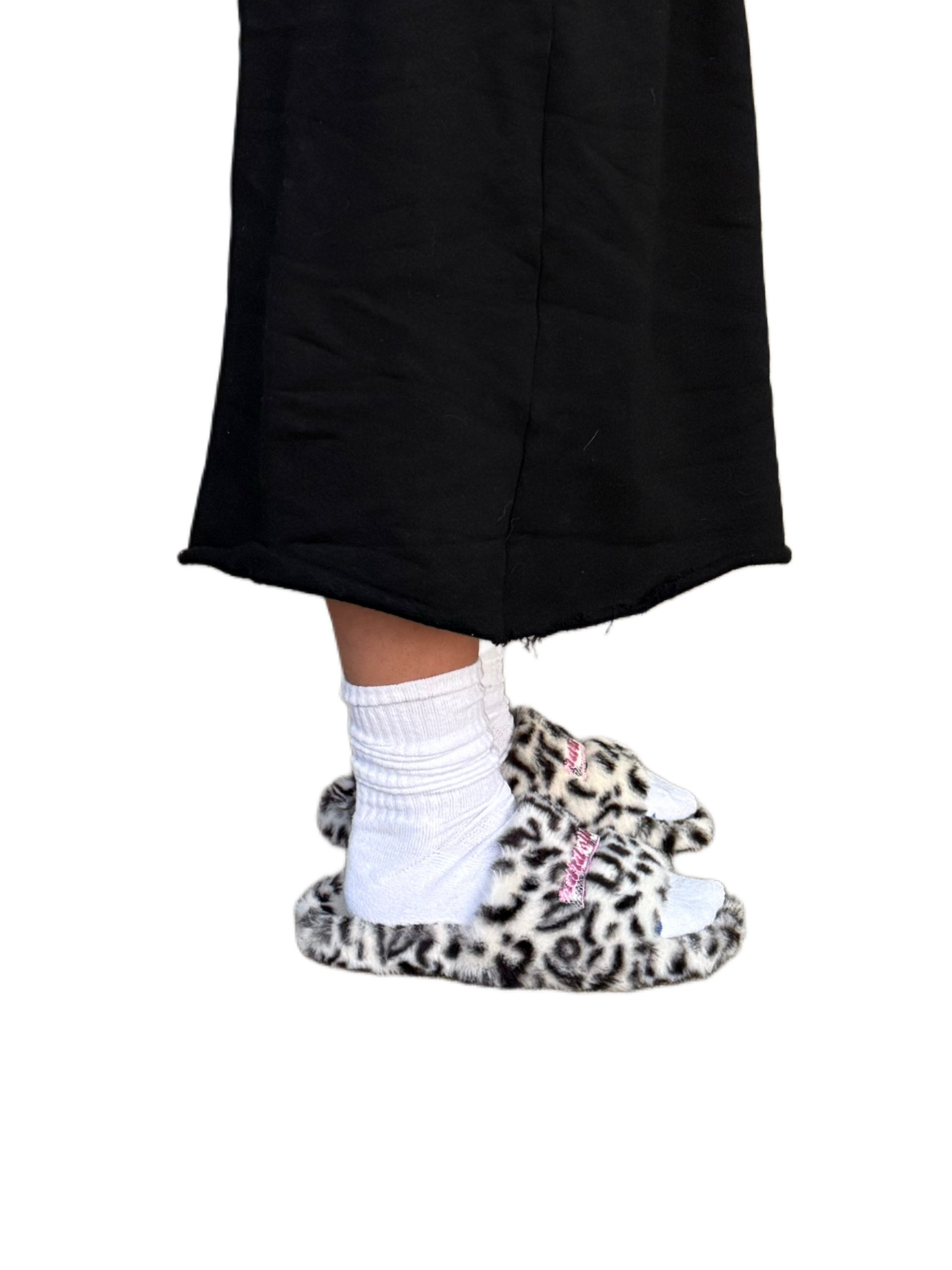 Snow Leopard Everyday Slippers